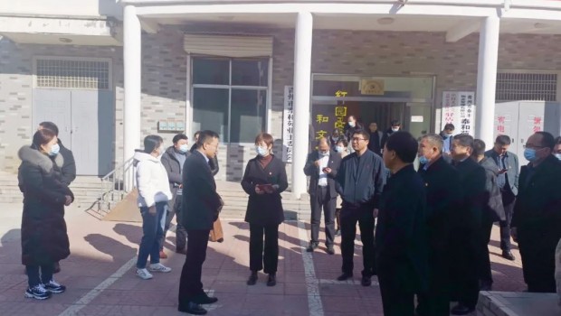  沂水县龙家圈街道考察团来泰和苑小区调研